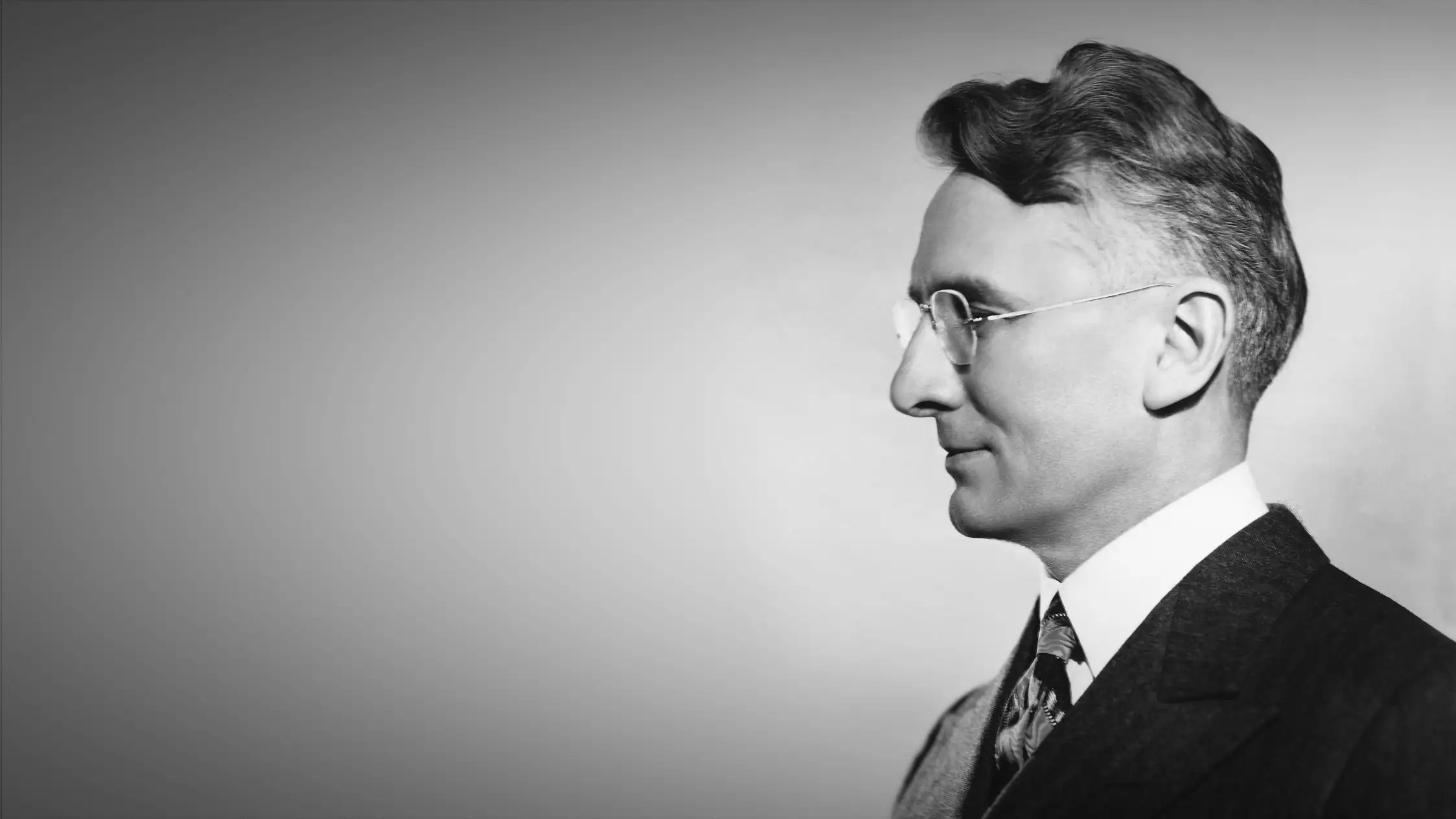 Photograph of Dale Carnegie doing his NBC show, 'How to Win Friends and and Influence People,' January 25, 1938. (Photo by Underwood Archives/Getty Images)
