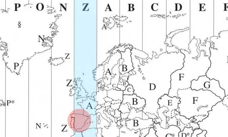 Spain (red) sits firmly in the Western European time zone (blue), yet runs on Central European time.